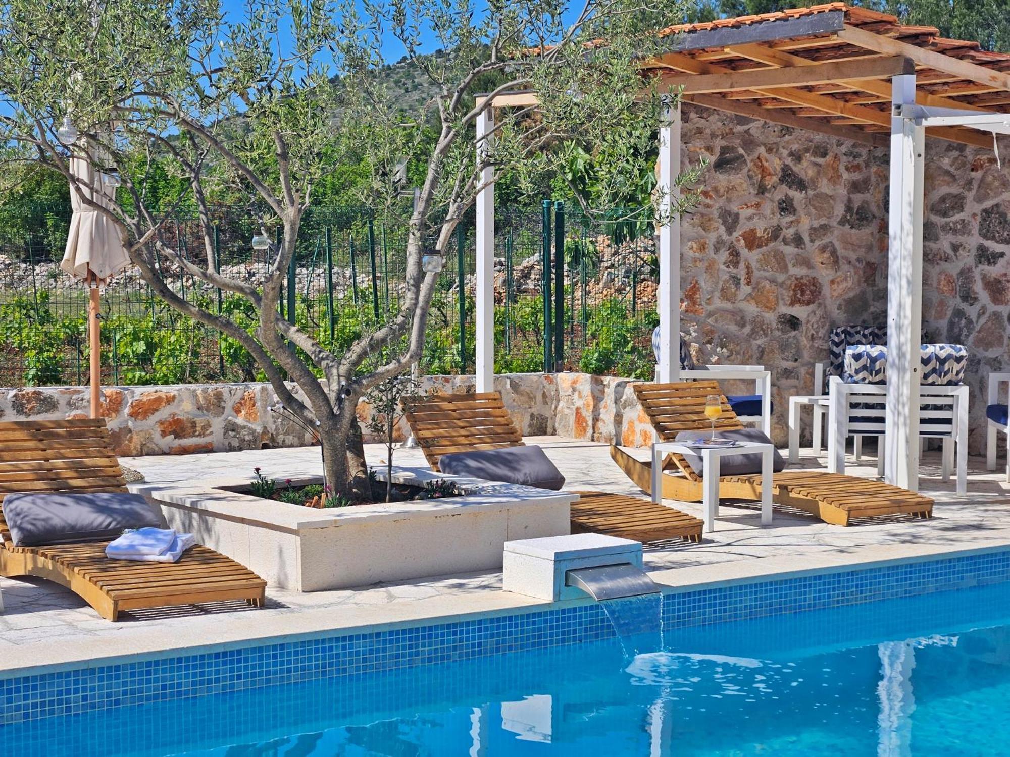 Flamingo - House With Private Pool Villa Gornji Seget Exterior photo